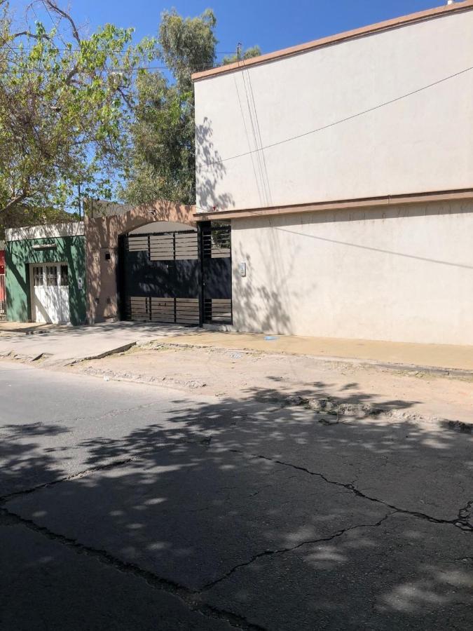 Excelente Duplex en Consorcio Privado c/ cochera San Juan Exterior foto